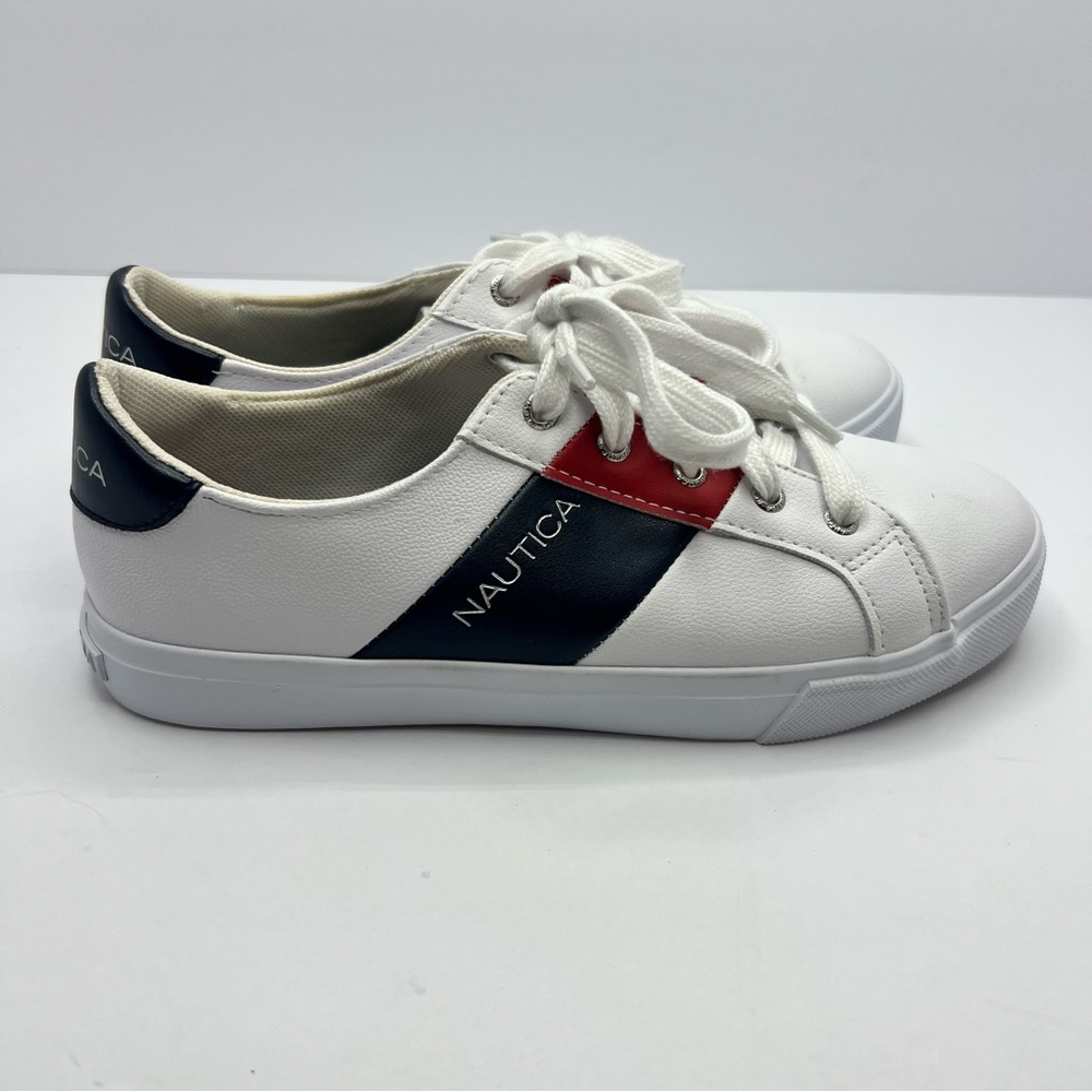 Nautica Women's Shoe Size US 8 White Leather Lace Up Casual Sneakers